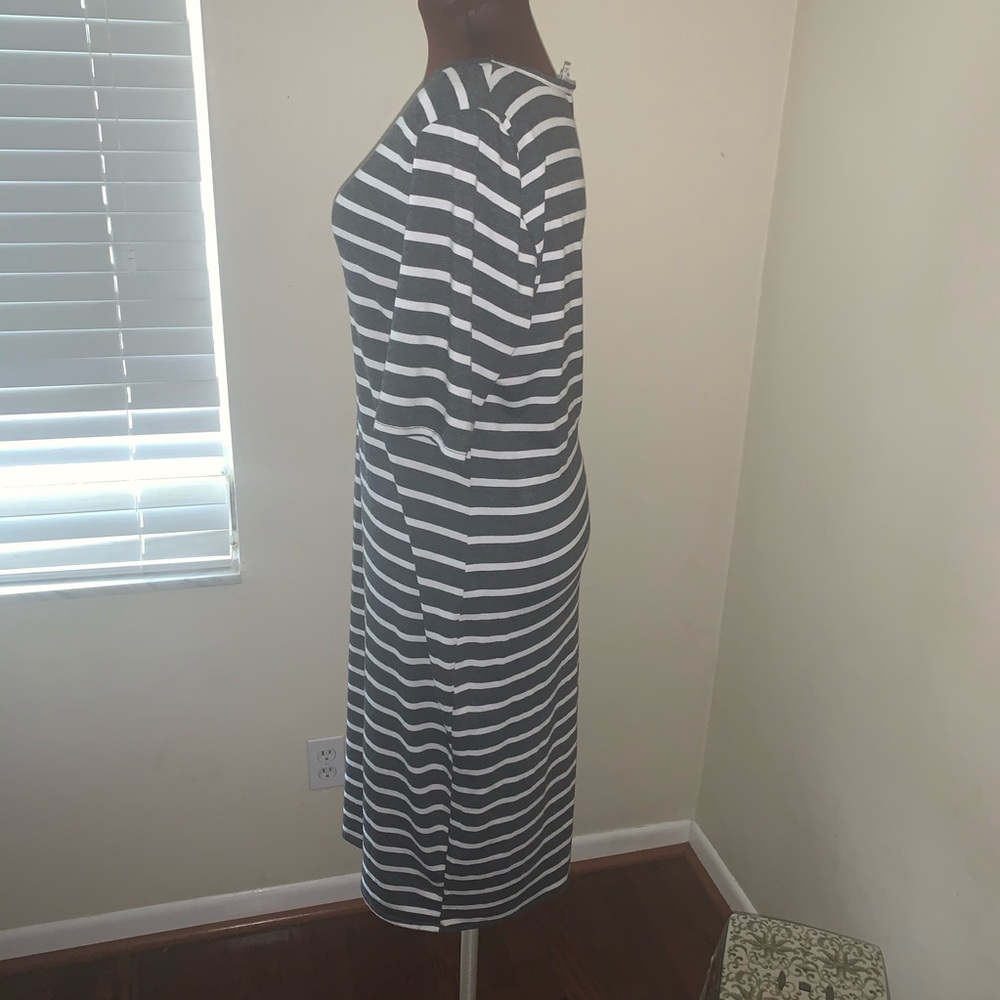 Lularoe Julia - Picture 2 of 3